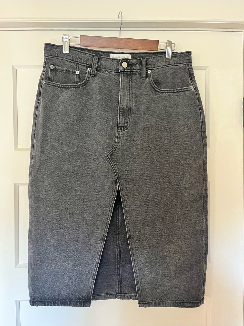 Abercrombie & Fitch Black Straight-Leg Jeans
